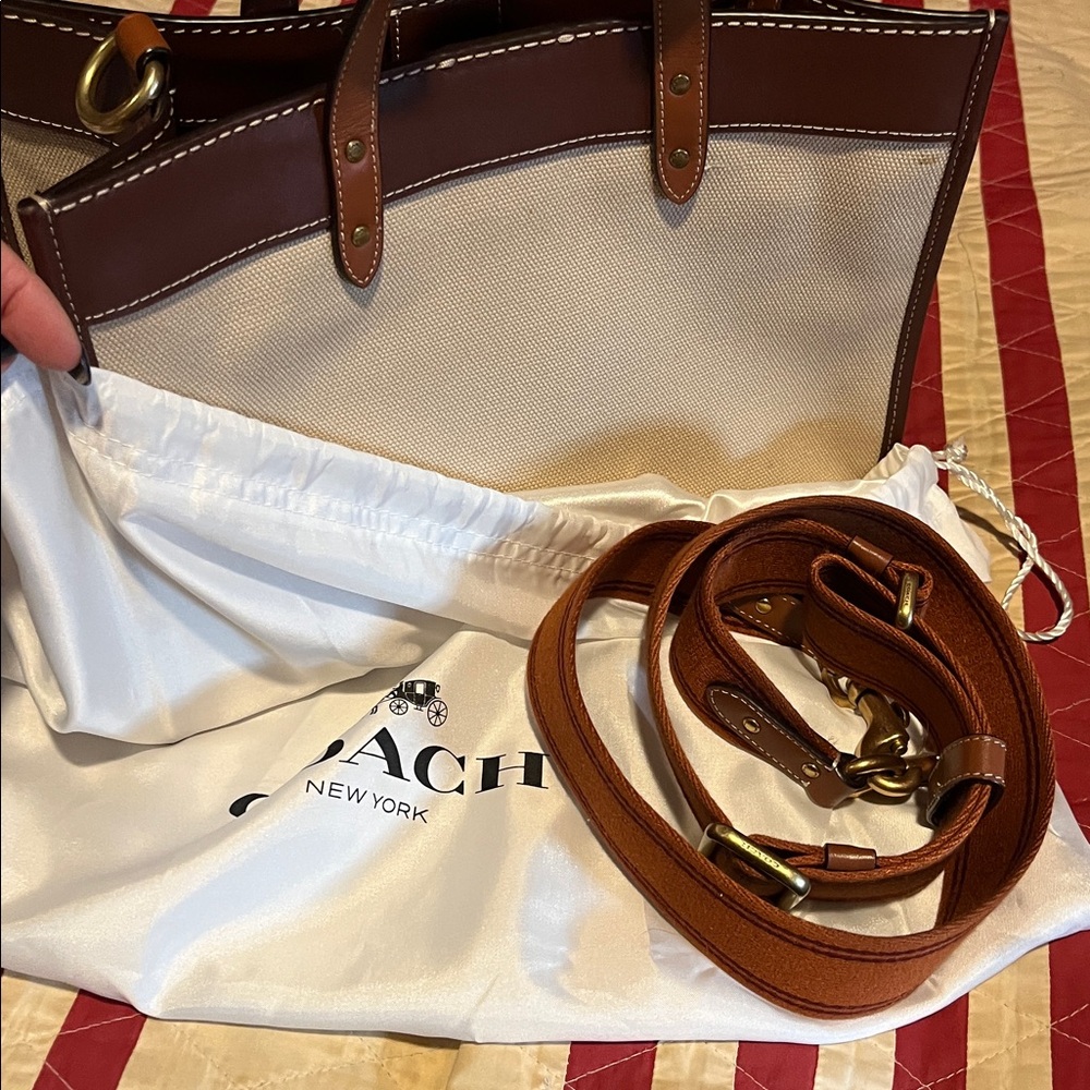 Coach Leatherware Cream and Brown women’s tote bag field canvas - Picture 10 of 10